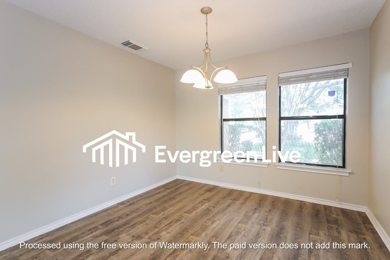 5015 Justin Pt - Photo 5 of 11