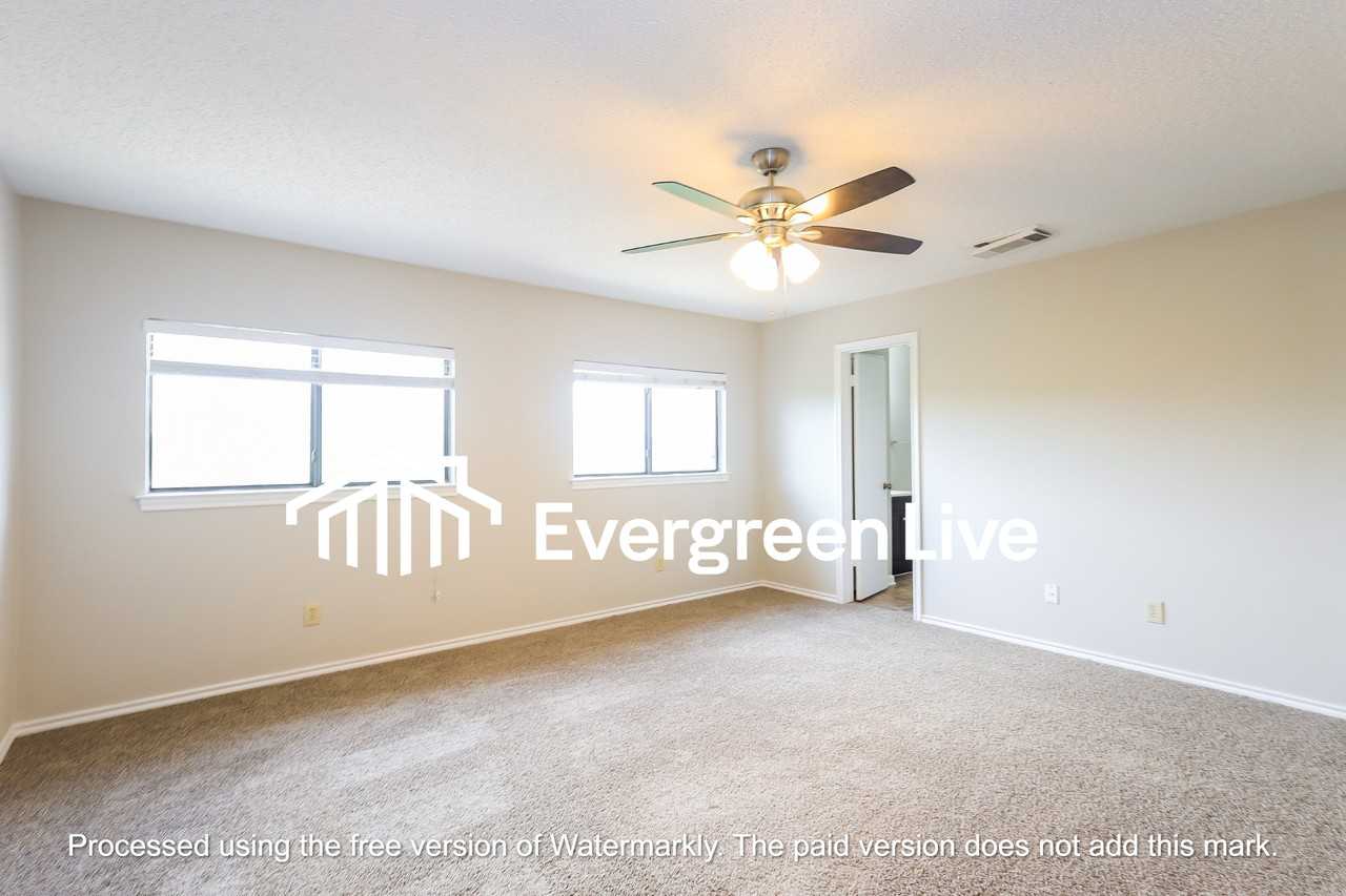 5015 Justin Pt - Photo 6 of 11