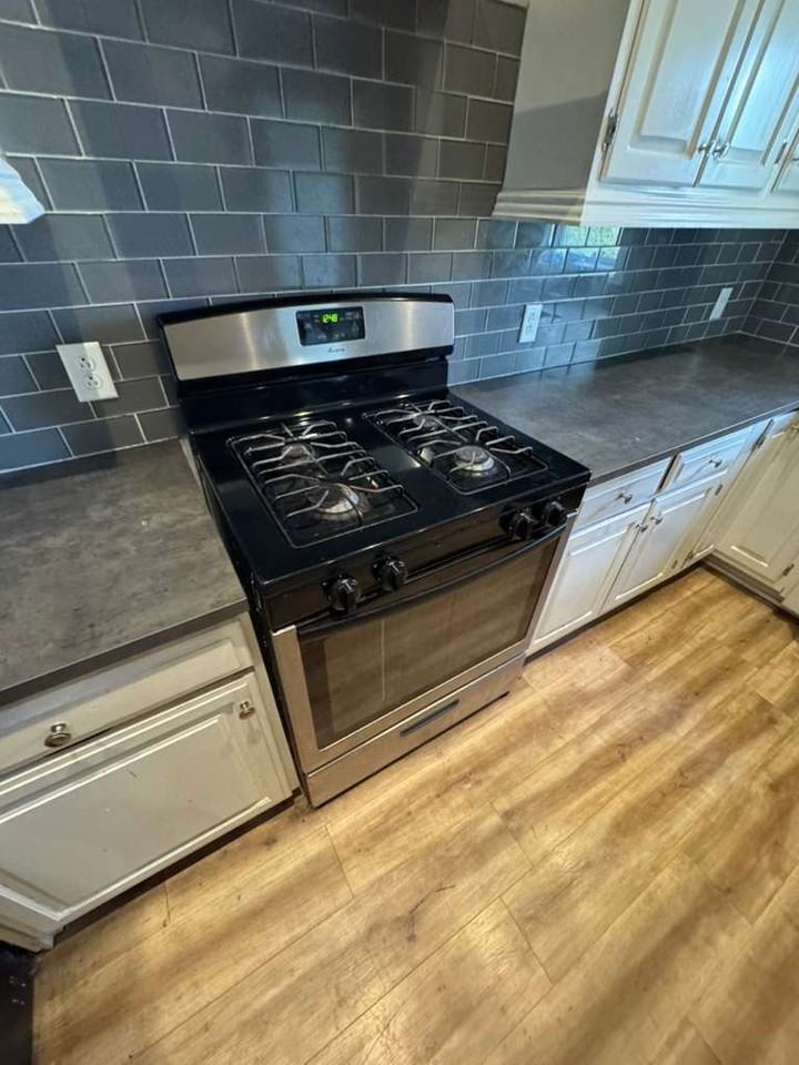 1948 Broadway Avenue - Photo 6 of 21