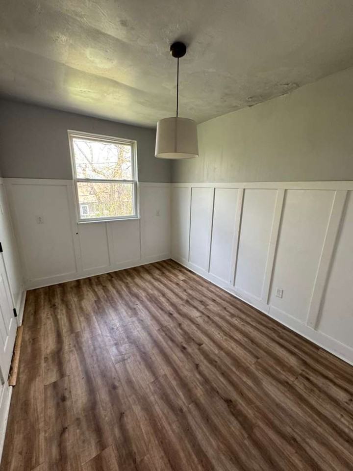 1948 Broadway Avenue - Photo 7 of 21