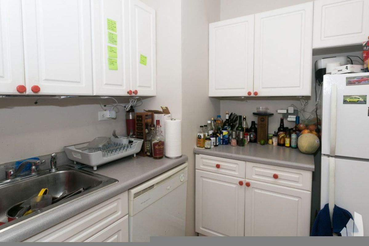 3502 W Grace St - Photo 2 of 6