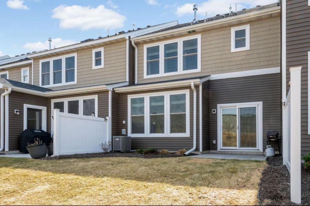 5318 94th Ln N - Photo 2 of 10