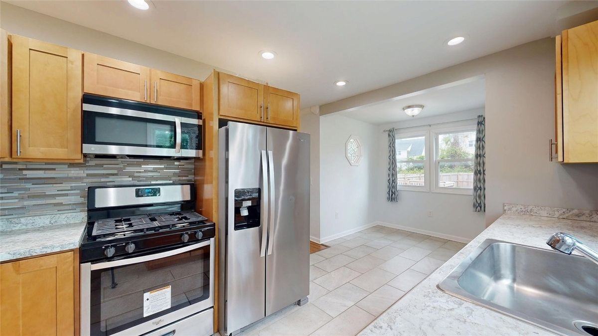 2619 Prospect Ave - Photo 3 of 15