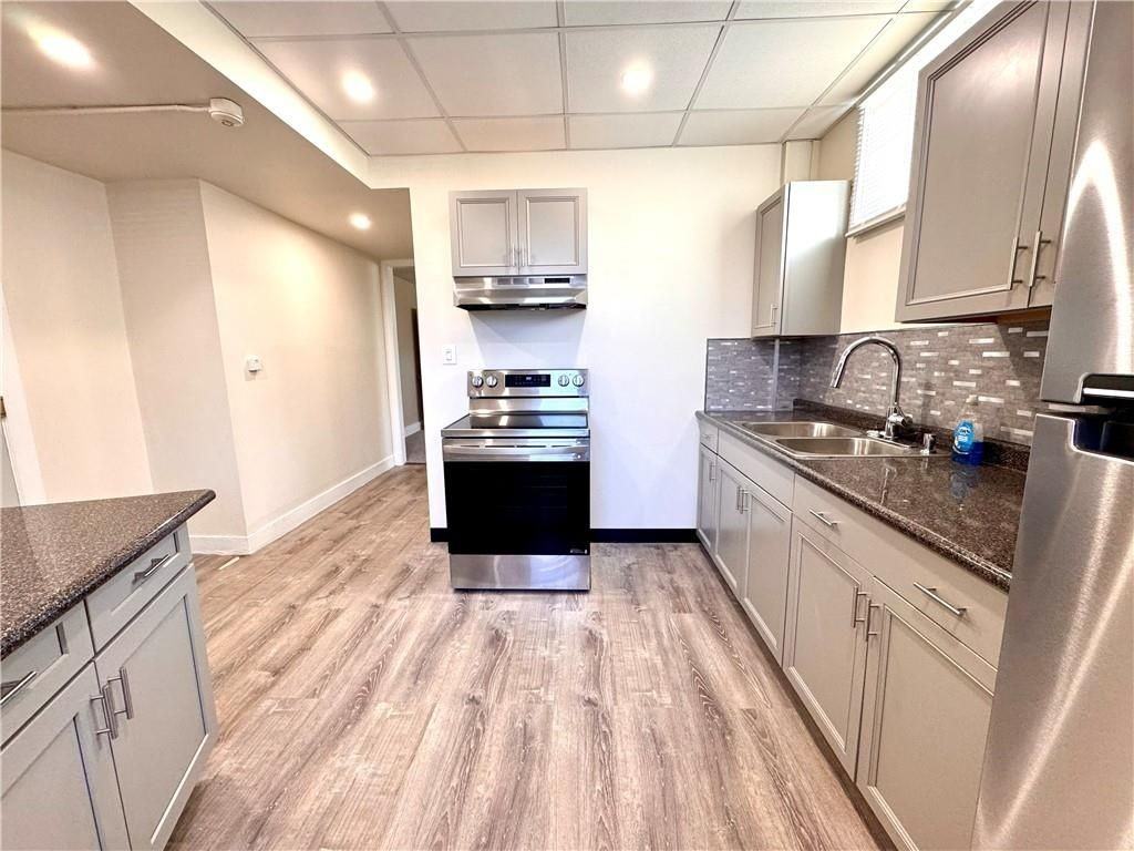 143 Pidge Ave ##5 - Photo 4 of 19