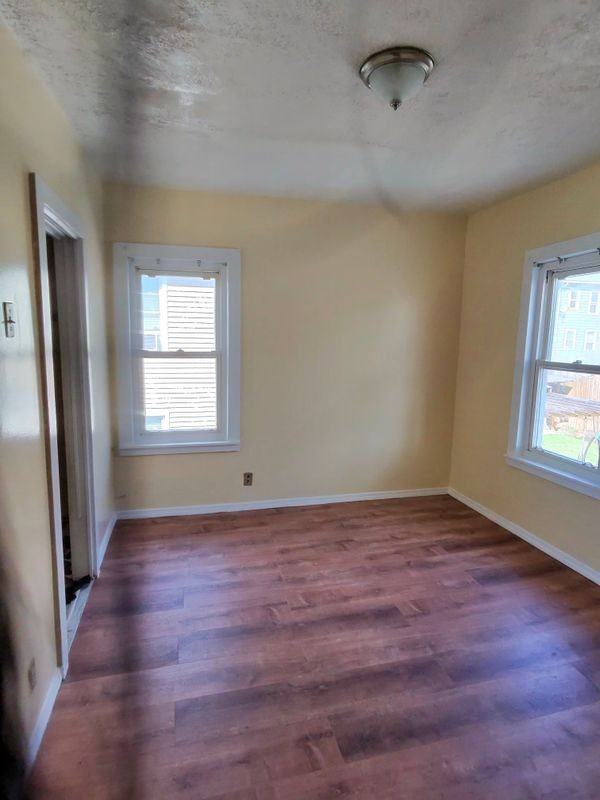 80 Huntington Rd - Photo 5 of 7