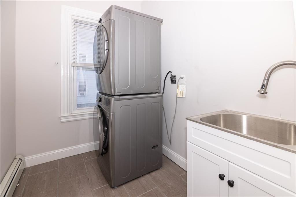 376 Hope St - Photo 5 of 12