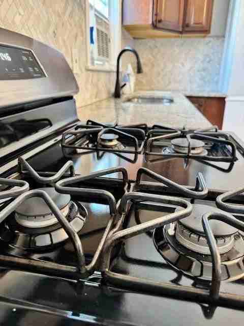 374 Hope St ##2 - Photo 4 of 15