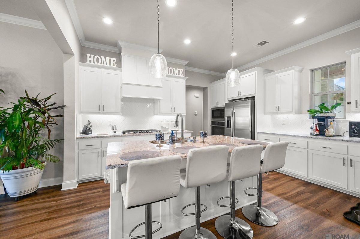 5207 White River Rd - Photo 3 of 17