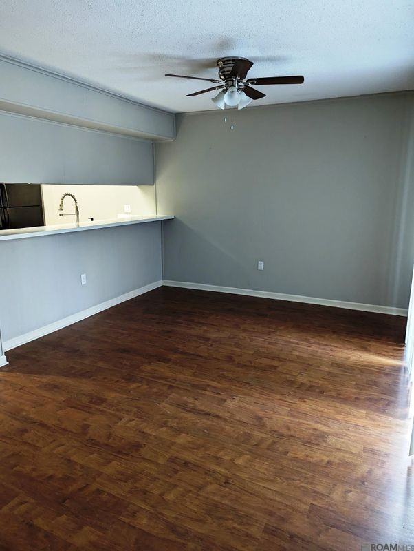 2122 Stonehenge Ave - Photo 5 of 14