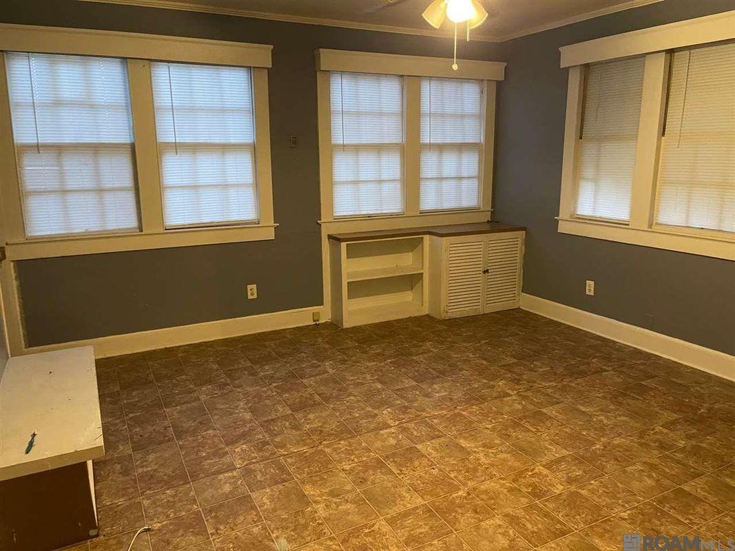 2933 Dayton St - Photo 2 of 17