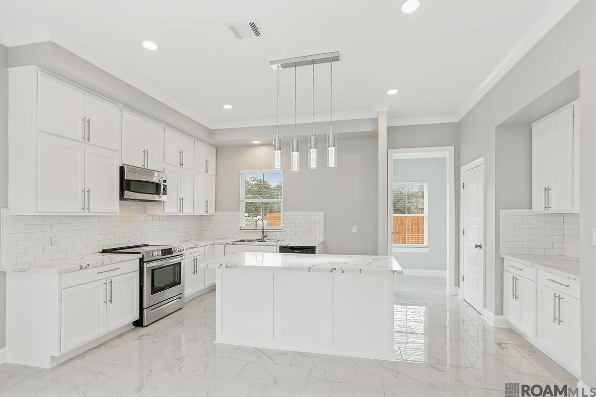 15513 Fields Creek Ave - Photo 6 of 20