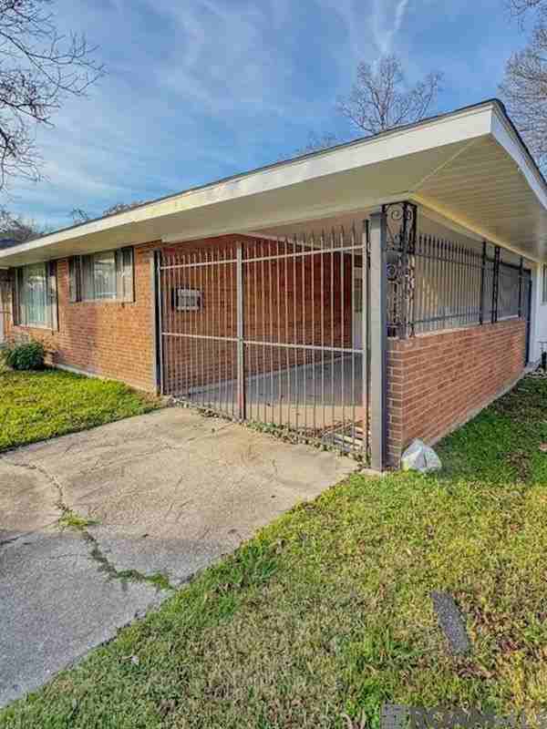 1945 77th Ave - Photo 2 of 11