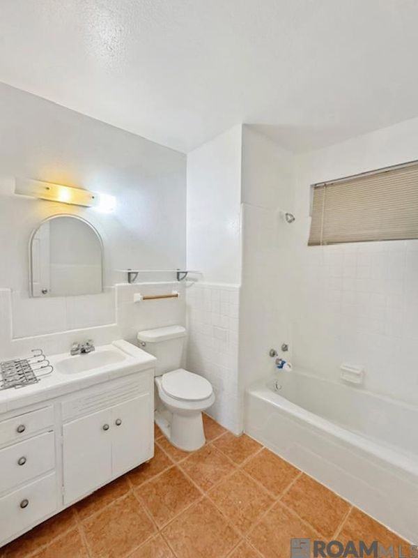 1945 77th Ave - Photo 7 of 11