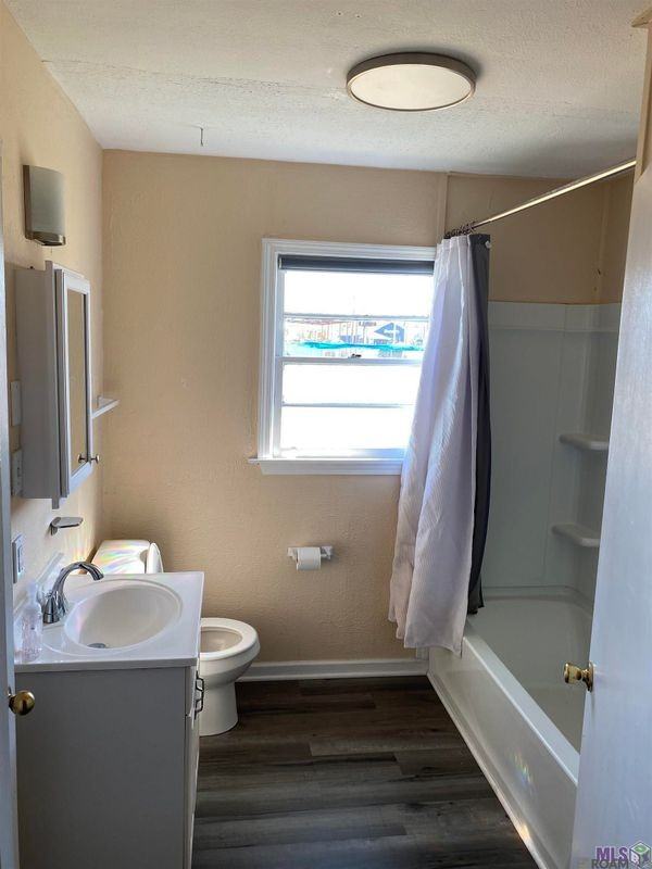 1018 S Mire Ave - Photo 7 of 7