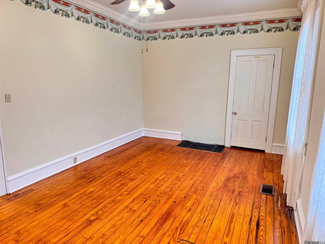 781 North St - Photo 4 of 21