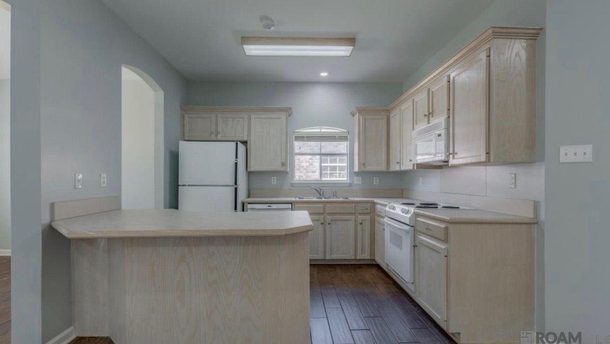 225 Shadowbrush Bnd - Photo 5 of 7