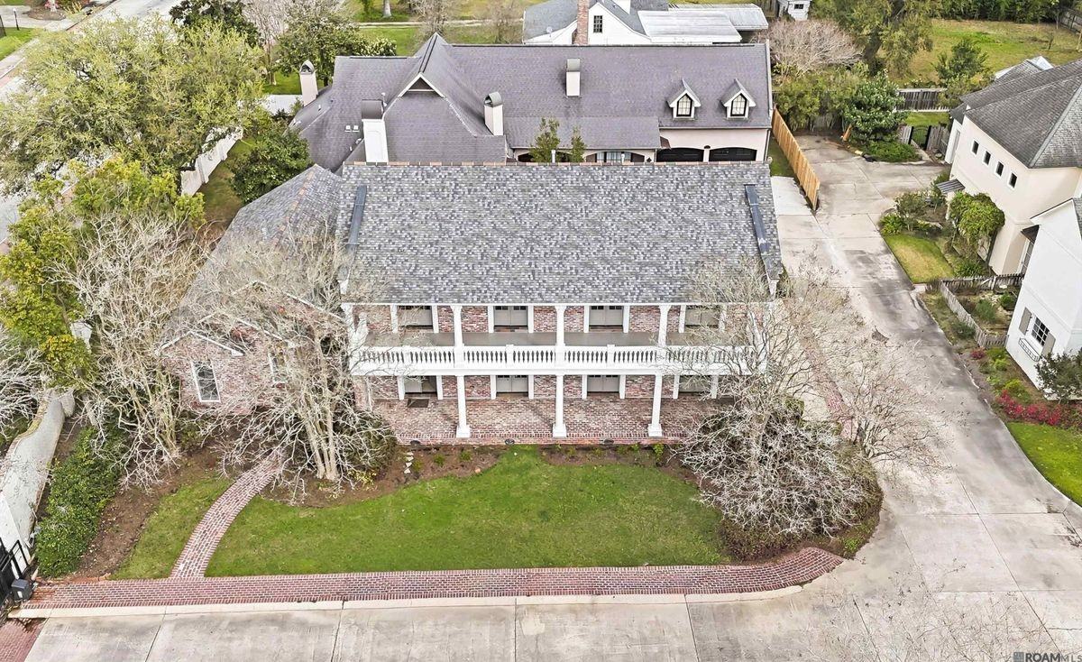 926 Crown Way - Photo 2 of 36