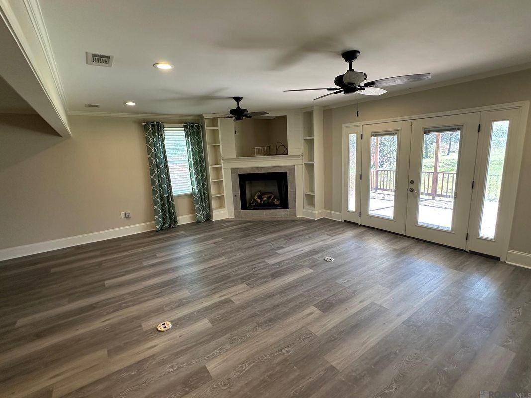 9620 Island Rd - Photo 2 of 11