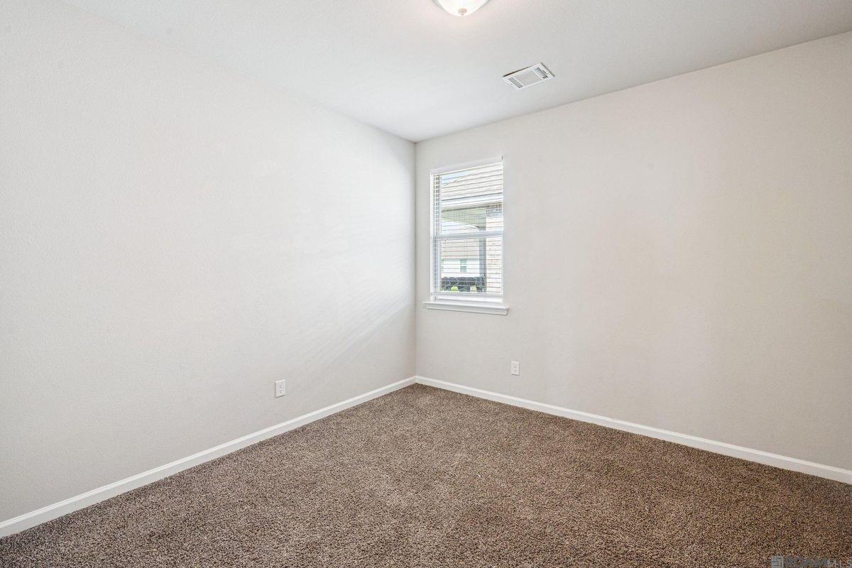 13622 Bellacosa Ave - Photo 7 of 21