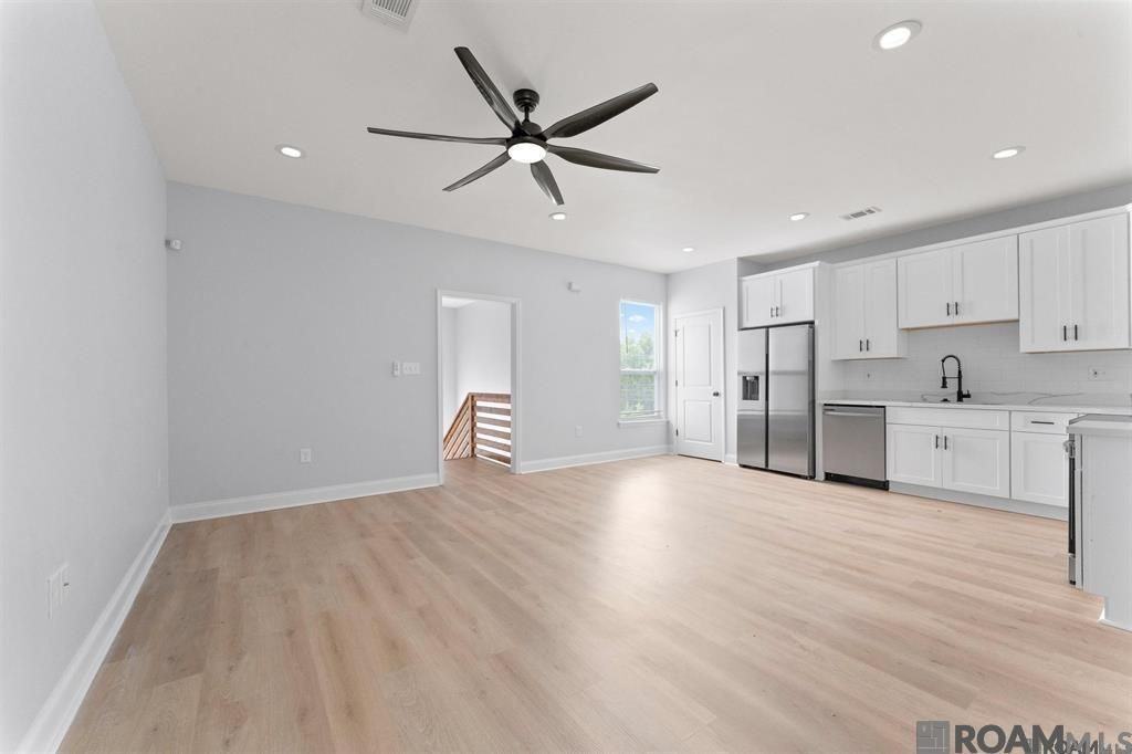 1714 Tricou St - Photo 2 of 11