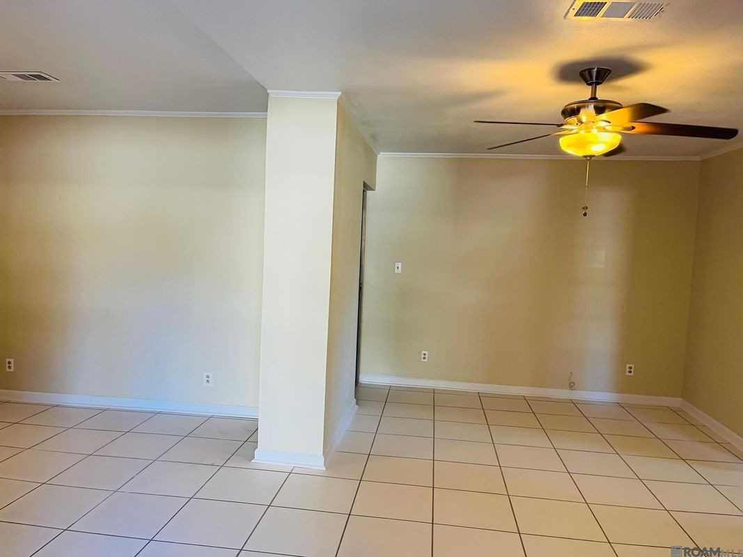 308 Alexander Dr - Photo 3 of 11