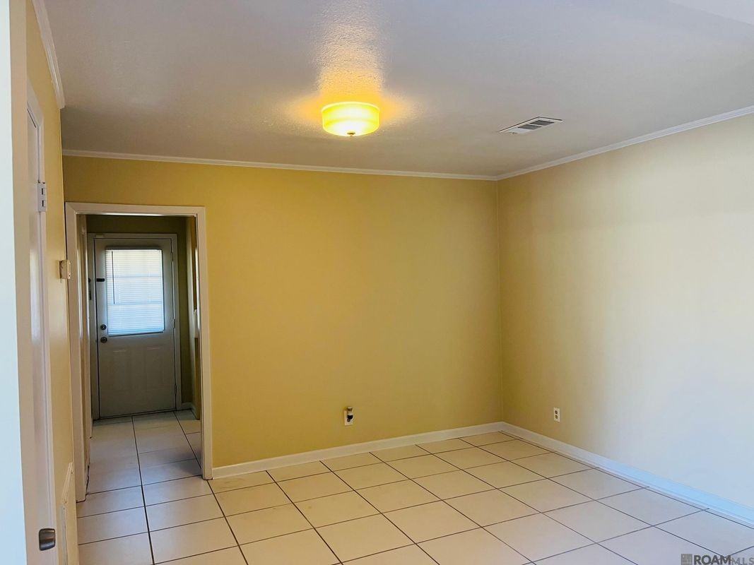 308 Alexander Dr - Photo 4 of 11