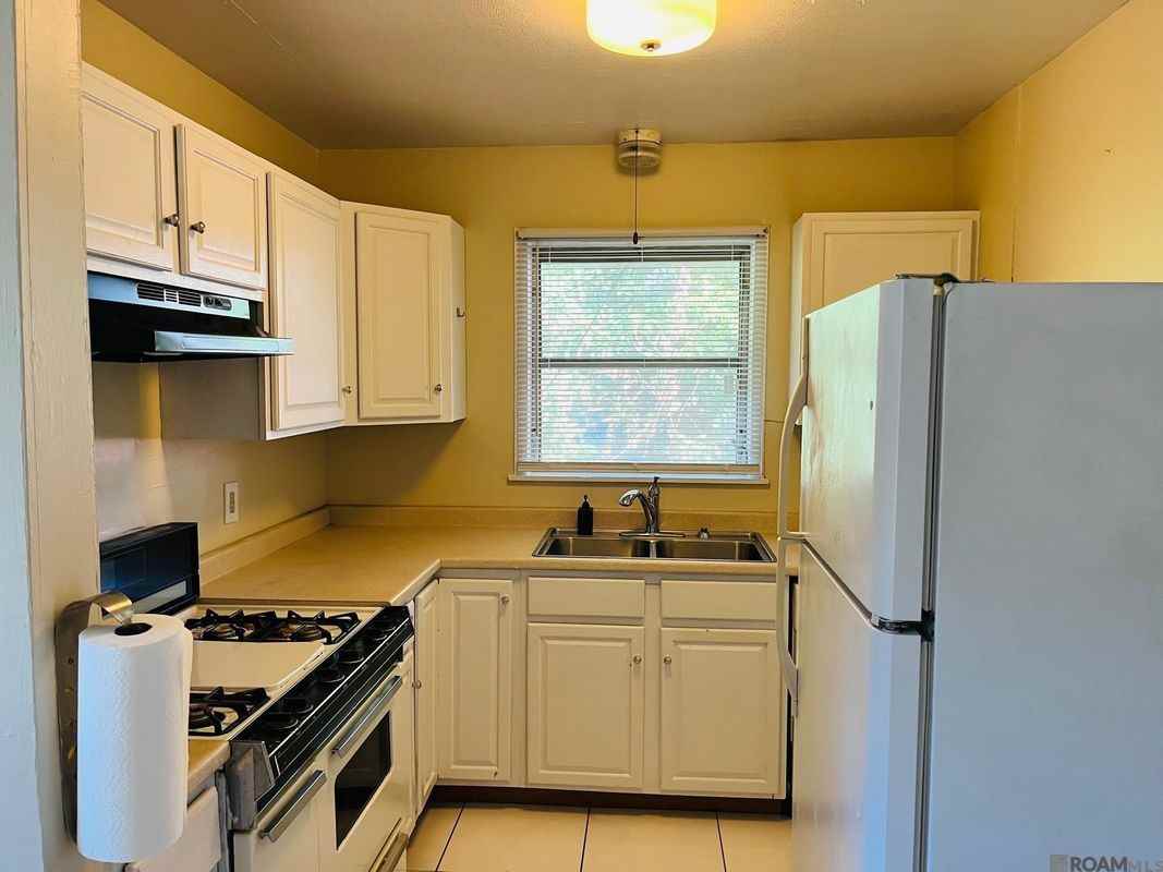 308 Alexander Dr - Photo 5 of 11