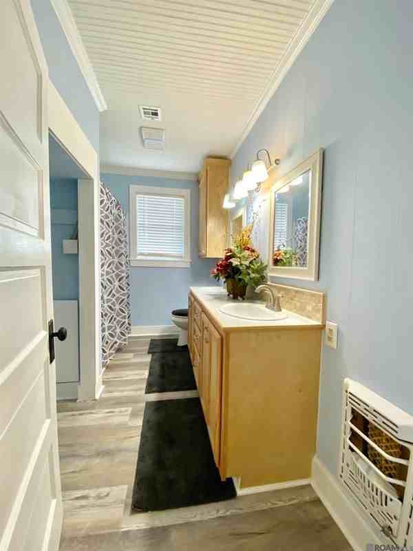 14039 Young Rd - Photo 5 of 11