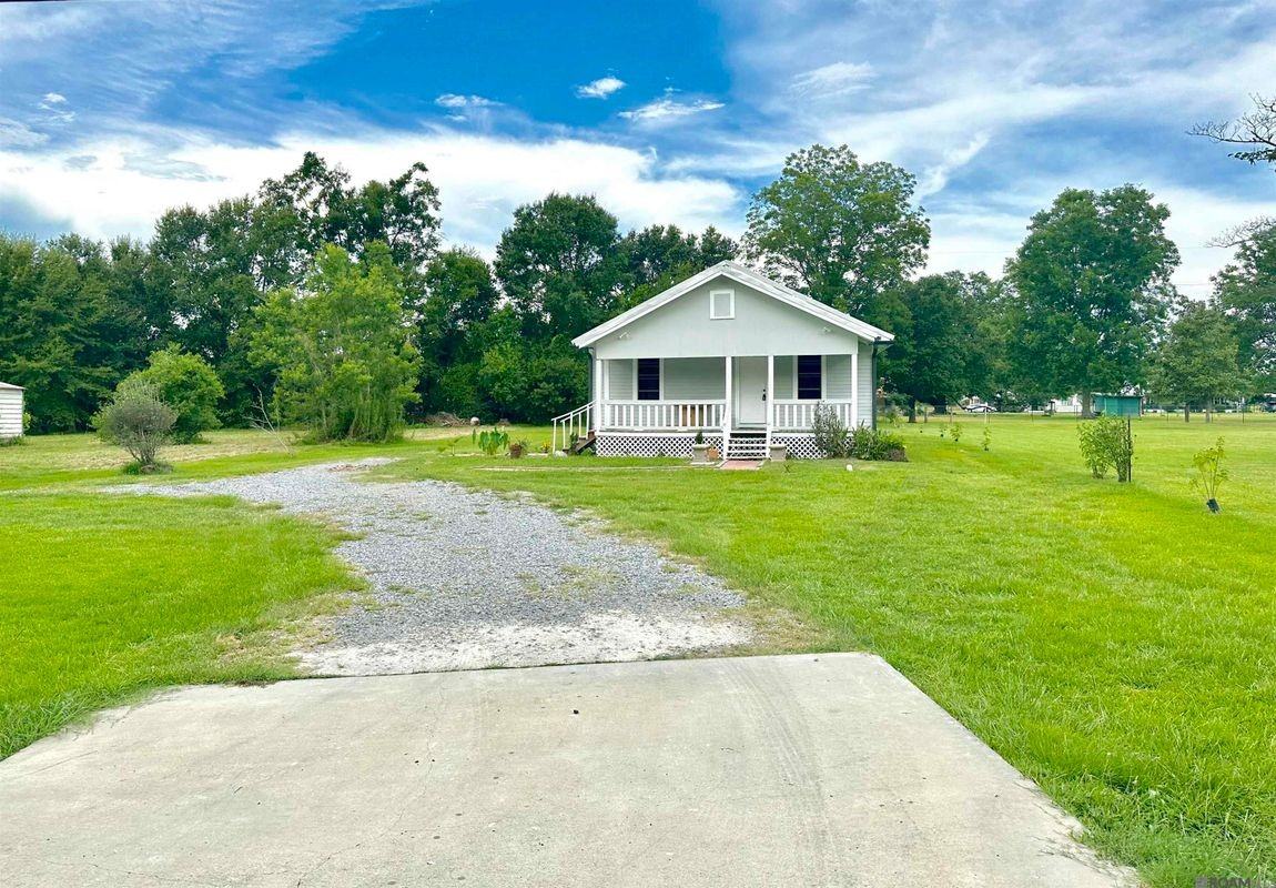 14039 Young Rd - Photo 6 of 11