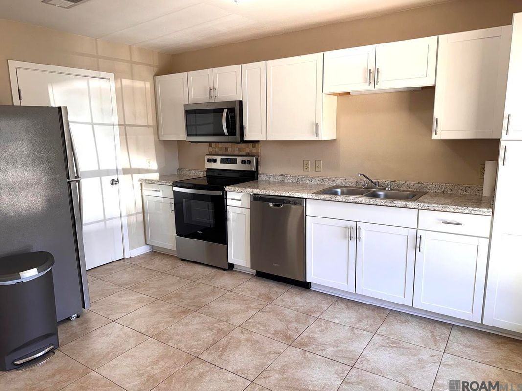 114 Mallard Dr ##A - Photo 2 of 7