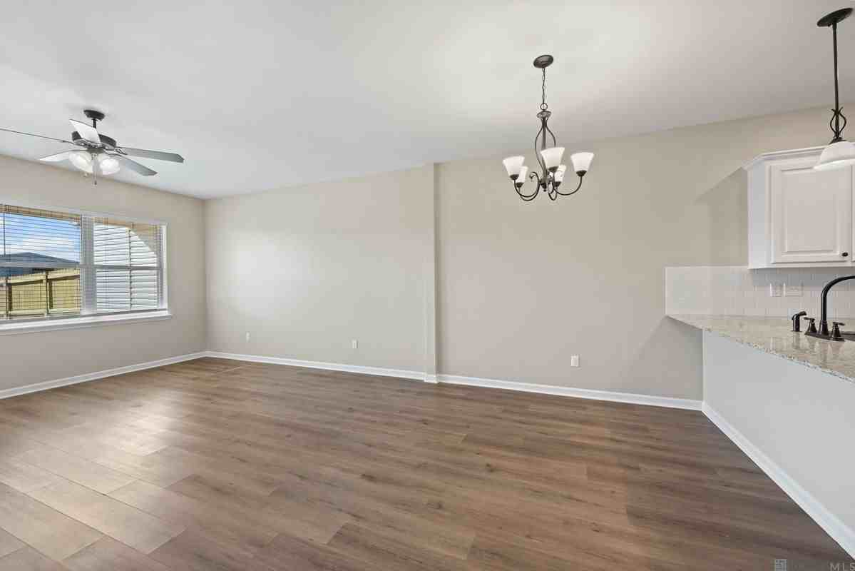 17455 Berkshire Dr - Photo 4 of 17