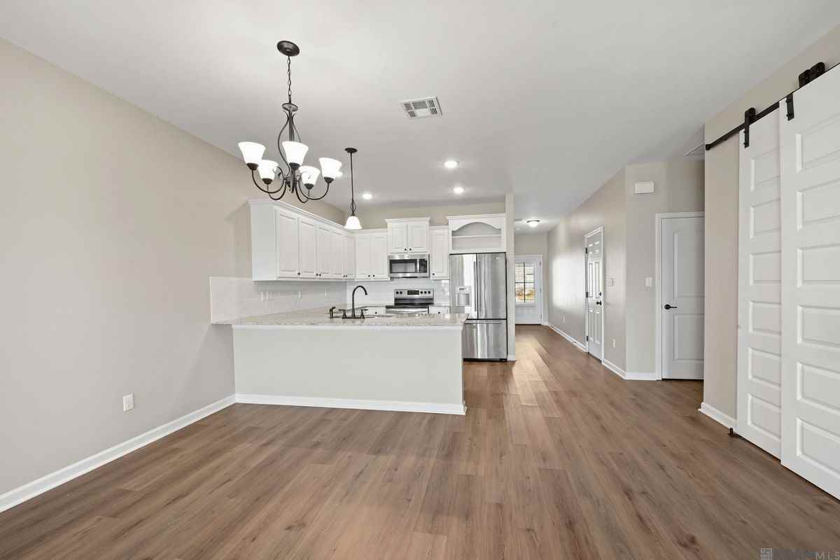 17455 Berkshire Dr - Photo 6 of 17