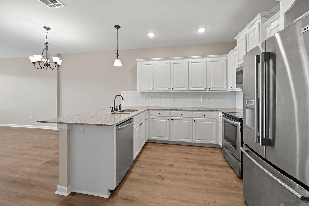 17455 Berkshire Dr - Photo 7 of 17