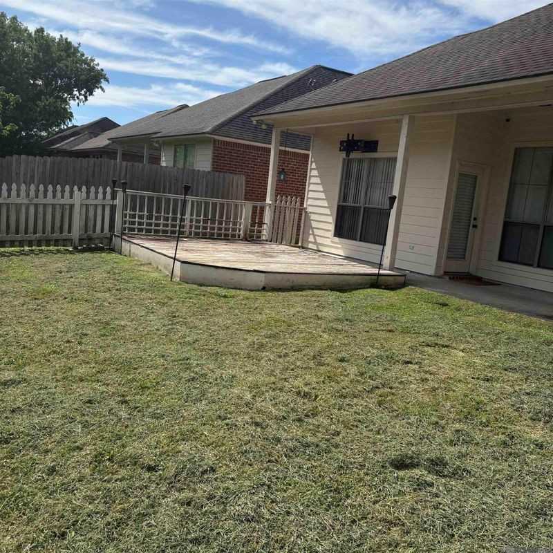 3111 Nicholson Lake Dr - Photo 2 of 7