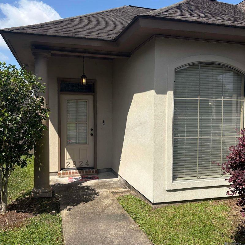 2924 Nicholson Lake Dr - Photo 3 of 12