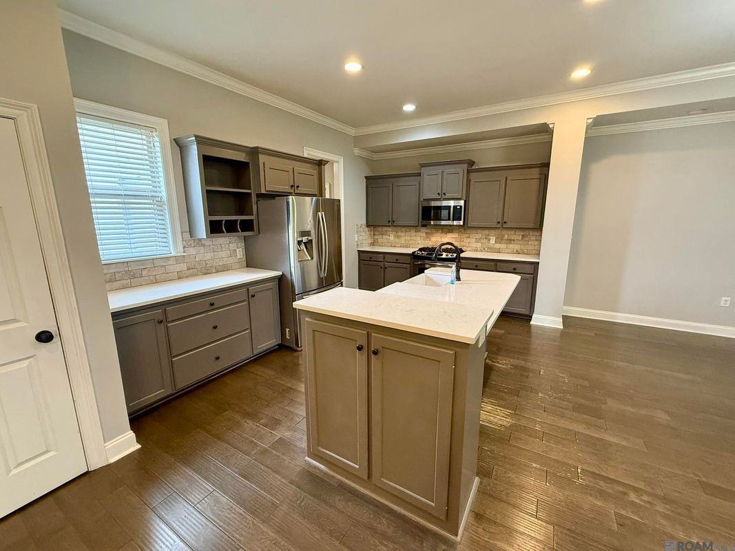 10408 Springtree Ave - Photo 6 of 22