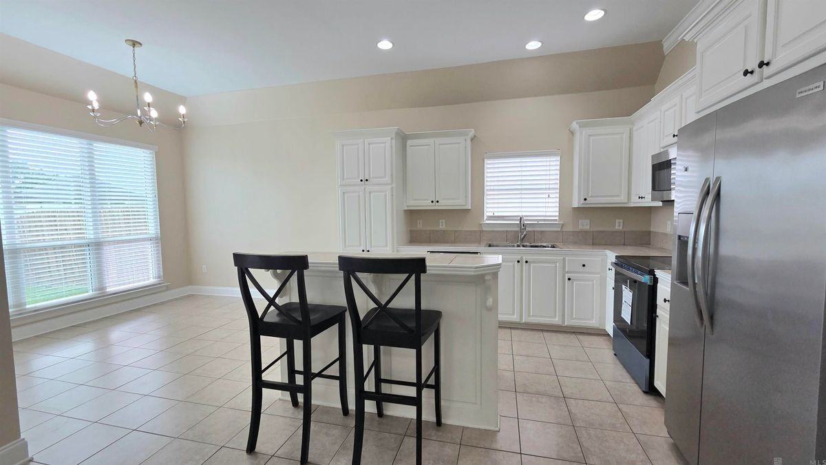 2934 Nicholson Lake Dr - Photo 5 of 26