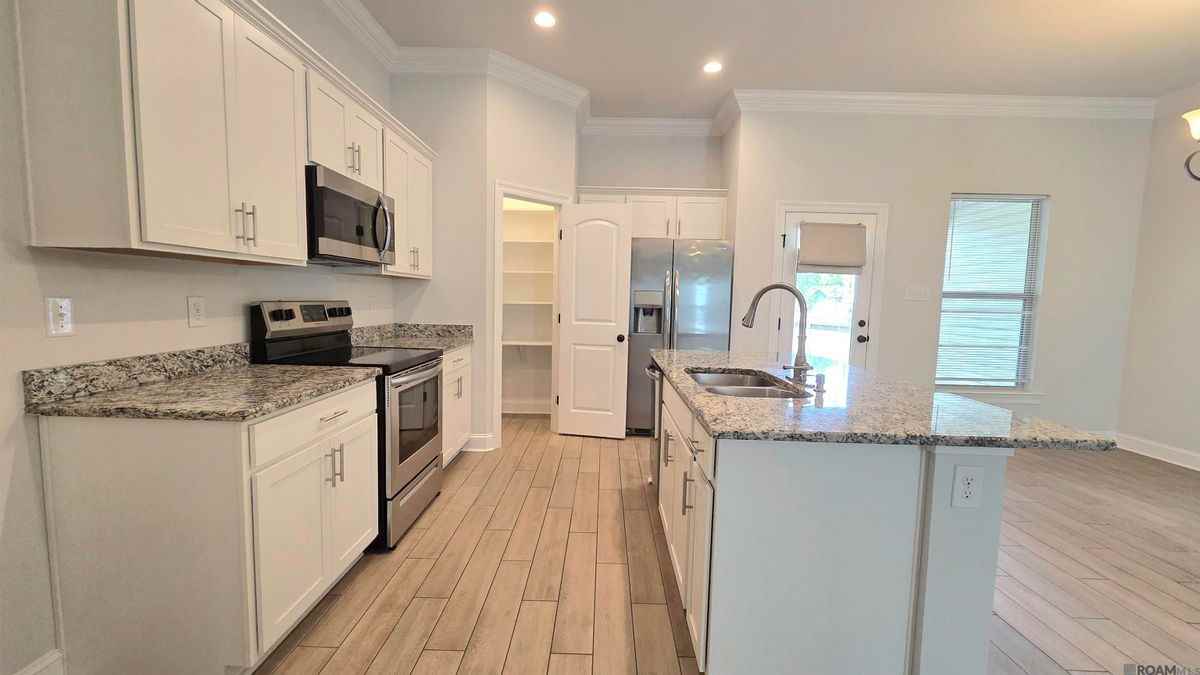 7004 Spring Gardens Dr - Photo 7 of 28