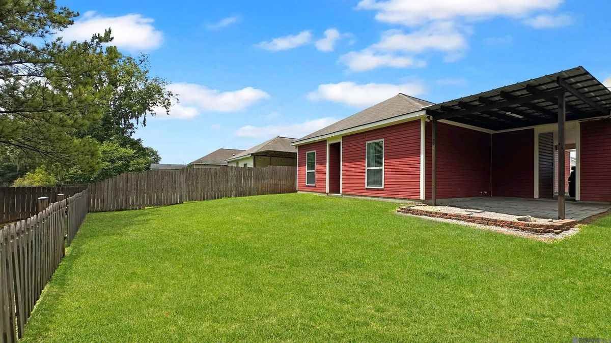 10816 Field Pointe Dr - Photo 4 of 22