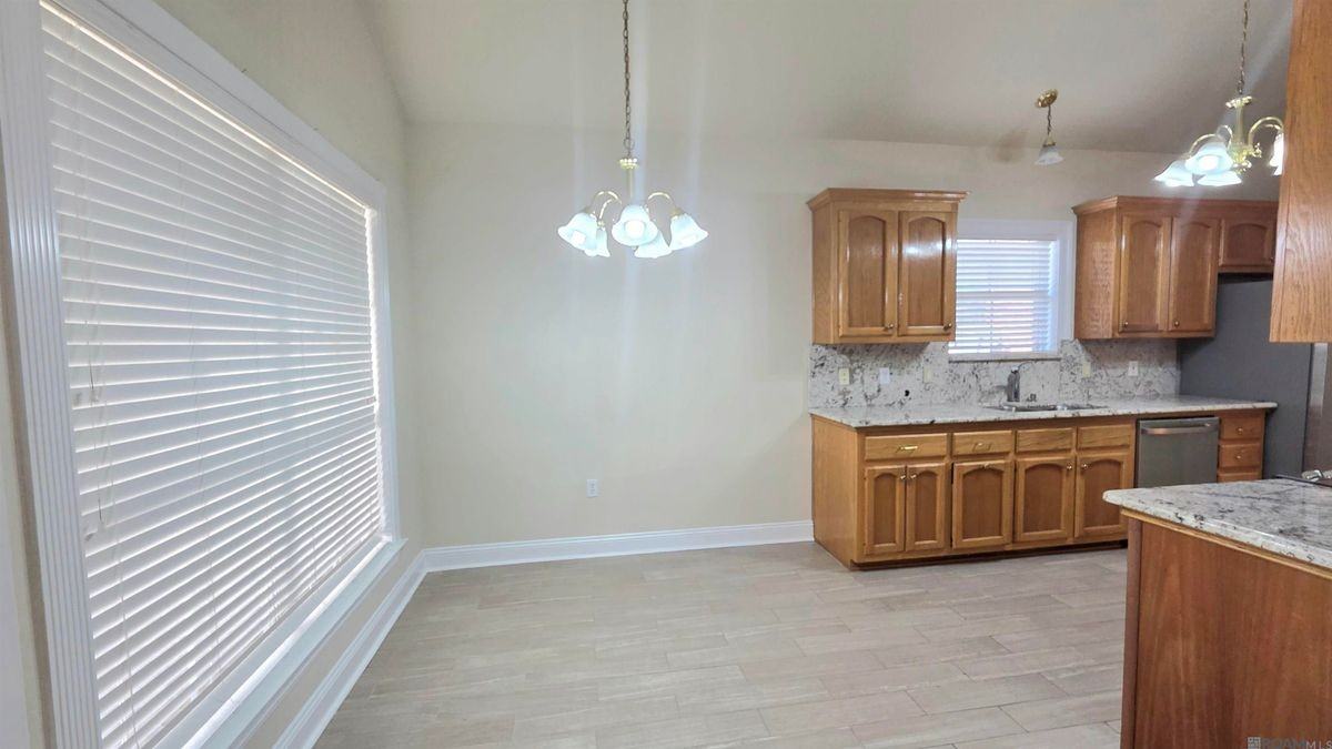 282 Allan Dr - Photo 6 of 25