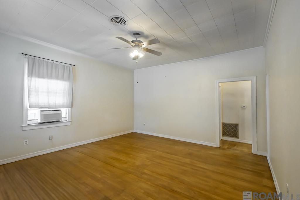 110 Saint Jude St - Photo 3 of 26