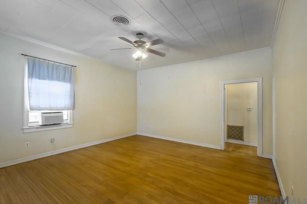 110 Saint Jude St - Photo 5 of 26