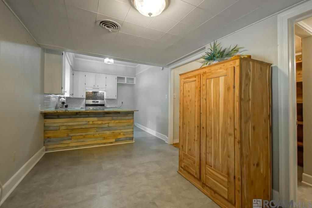 110 Saint Jude St - Photo 6 of 26