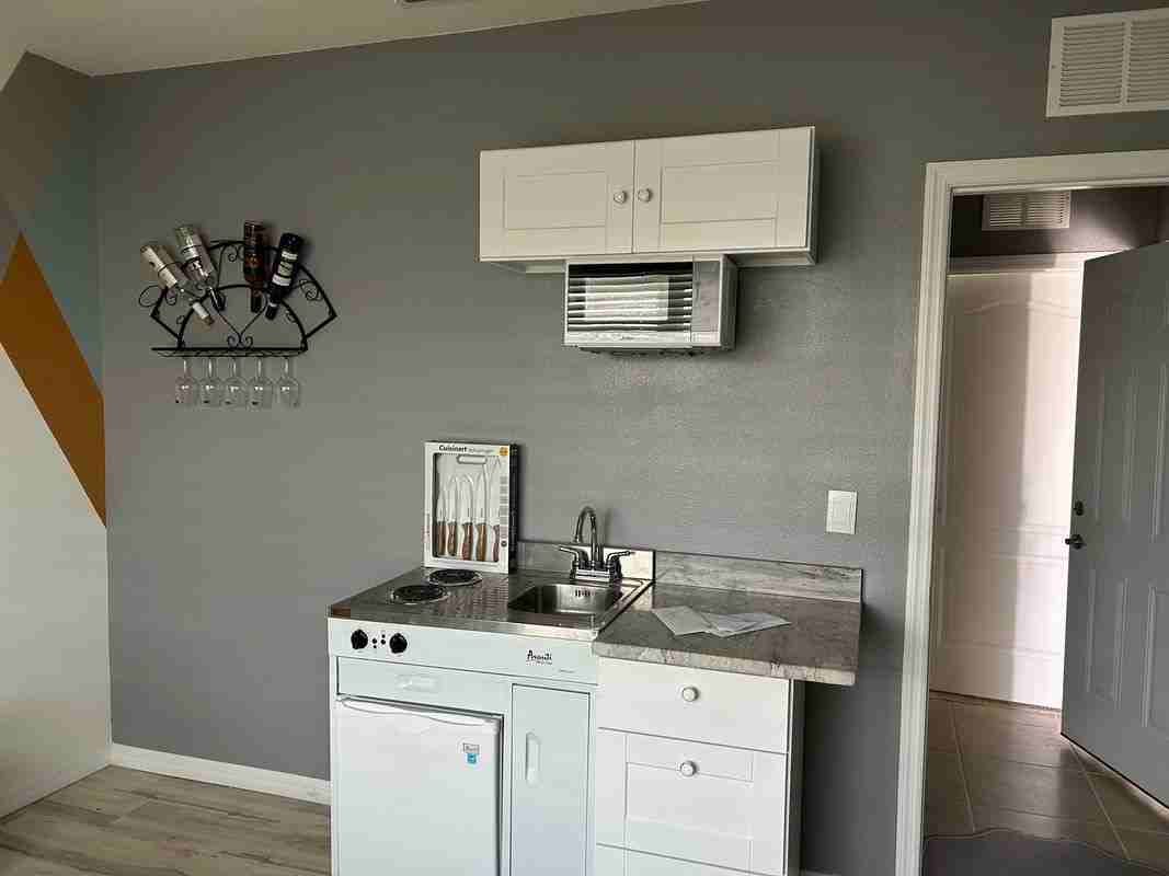 845 Ambleside Dr - Photo 5 of 7