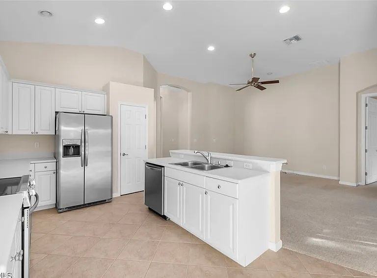 11970 Bramble Cove Dr - Photo 4 of 12