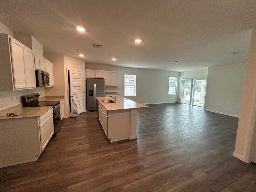 3377 Wakefield Dr - Photo 2 of 7