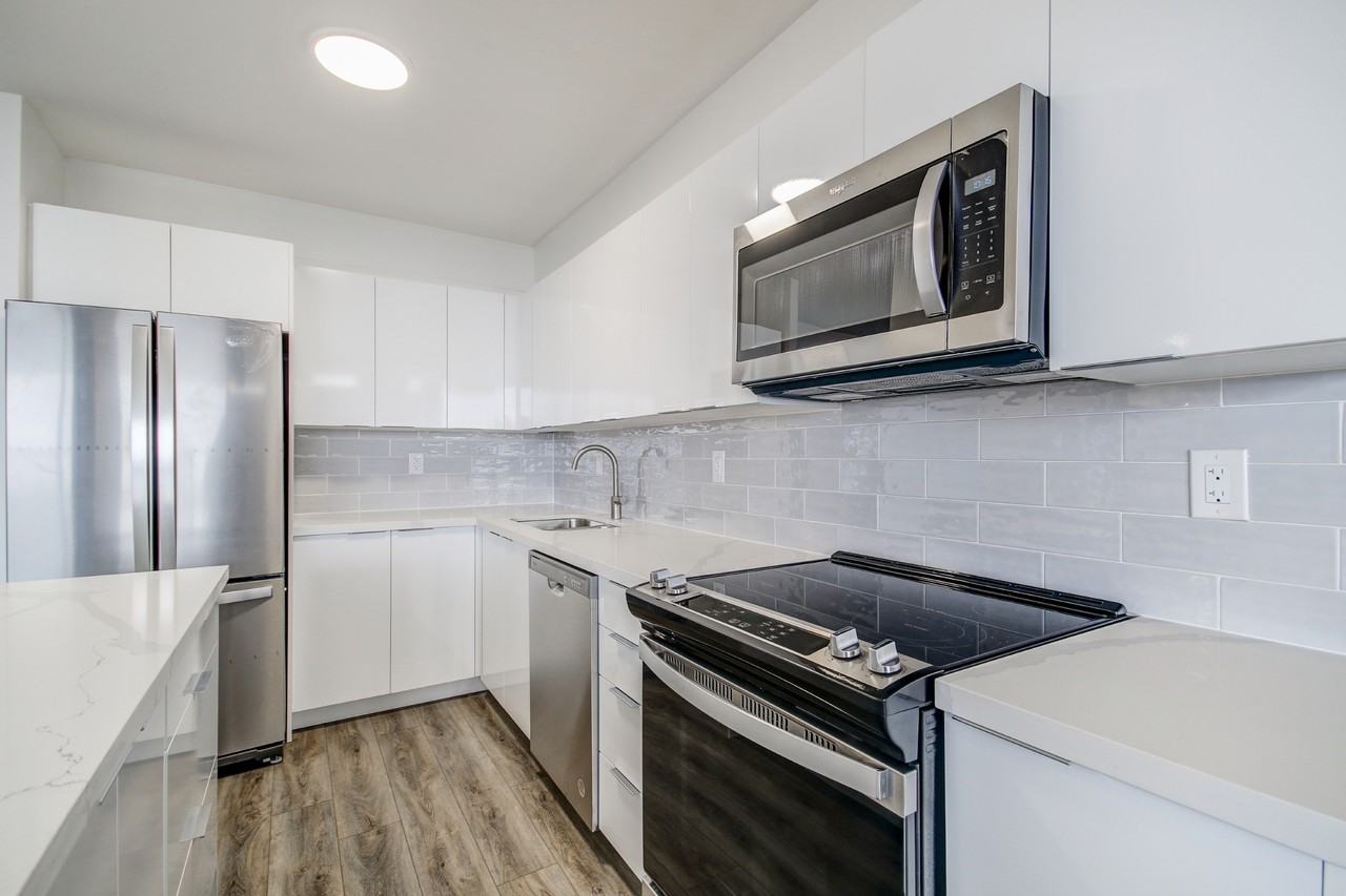 370 Ridelle Ave. - Photo 2 of 50