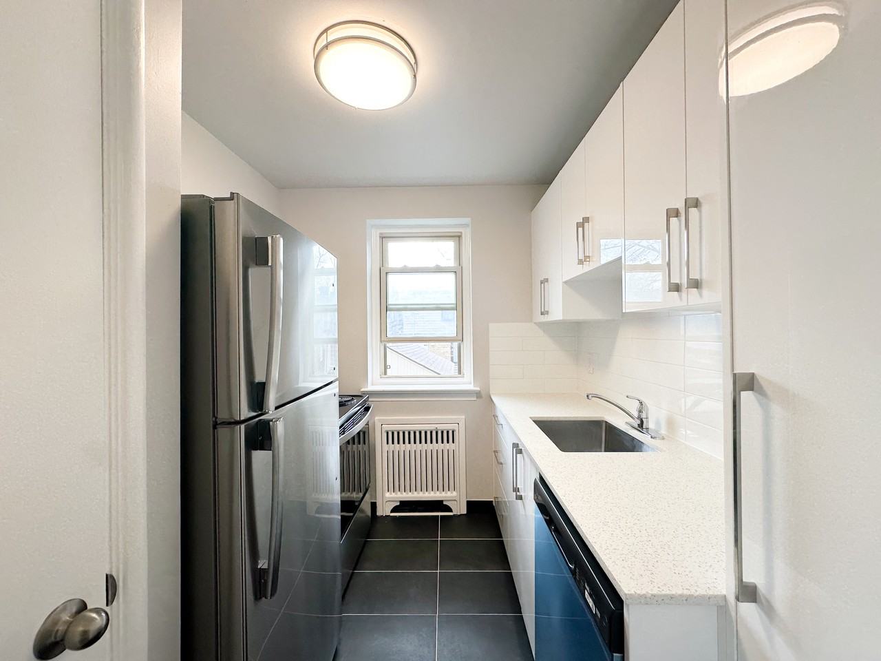 Montgomery Apartments - Photo 3 of 13