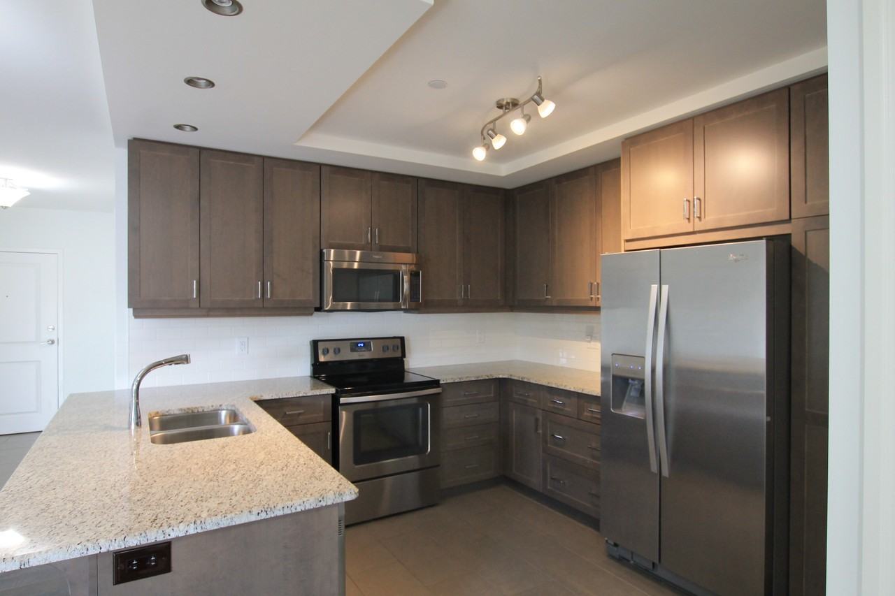 312-150 Wellington St E - Photo 5 of 18