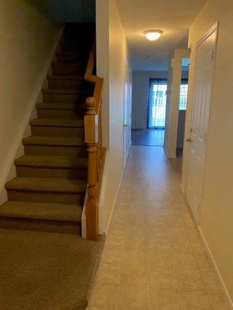 19-124 Gosling Gardens - Photo 2 of 22